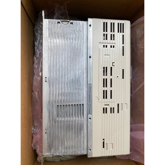 YASKAWA Z1000 Variable Frequency Drive 480v 3HP#CIMR-ZU2A0114FAA HVAC Fan Pump - Picture 3 of 10